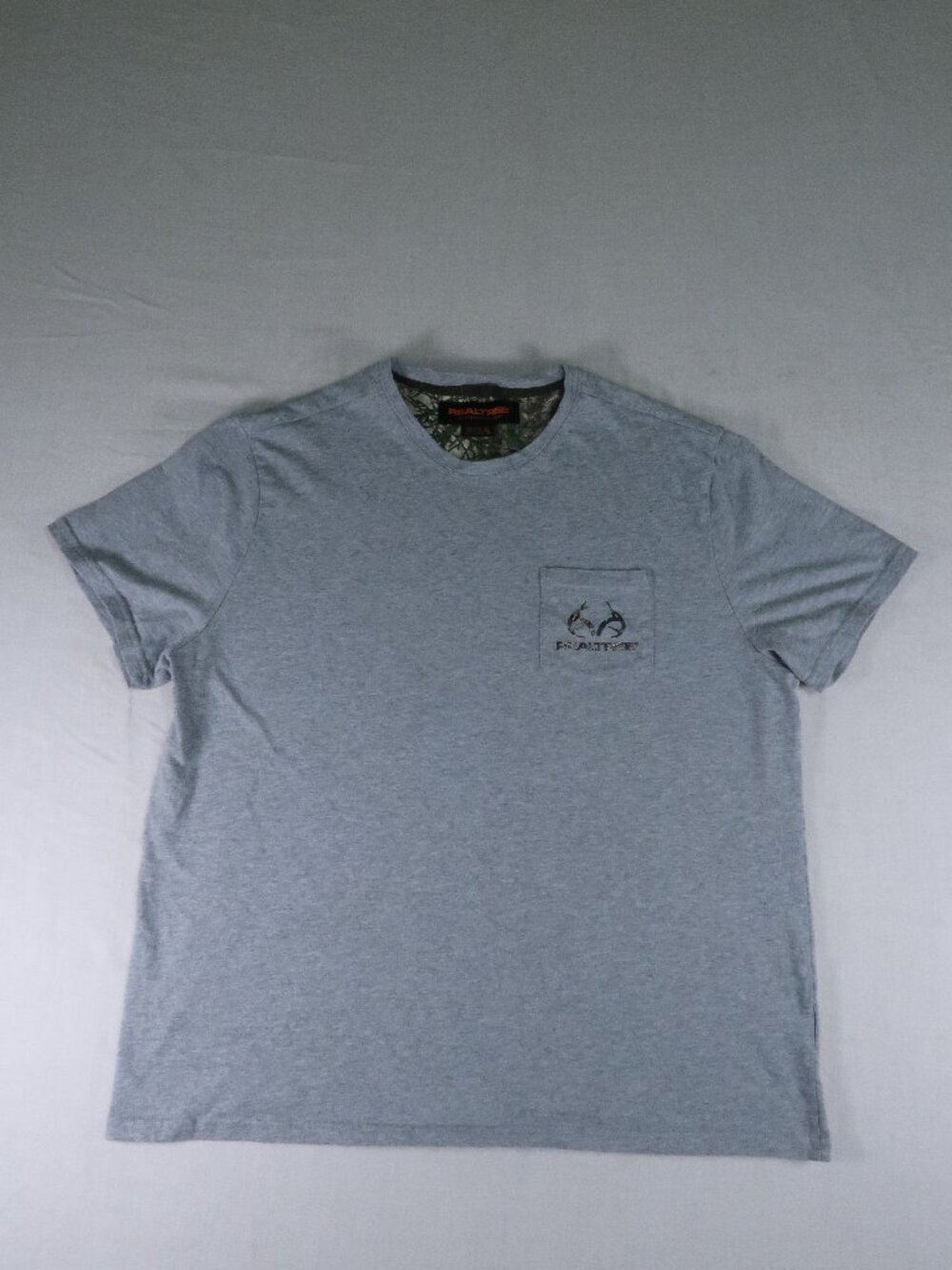 Realtree Gray Camo Pocket T Shirt XL Hunting Outdoor Deer Logo Tee